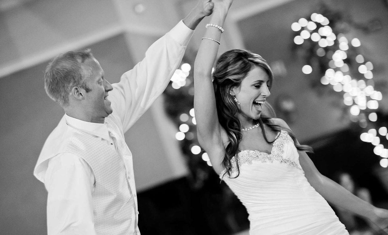 10 Of The Most Popular First Dance Songs