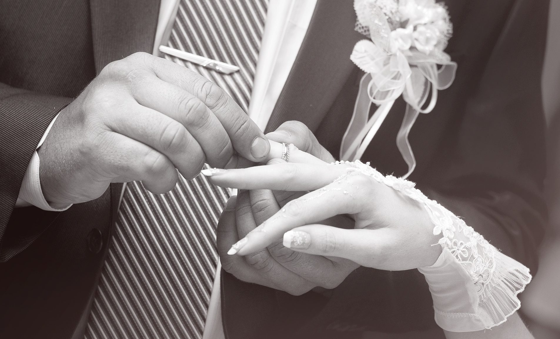 10 Top Tips For Picking The Perfect Wedding Ring