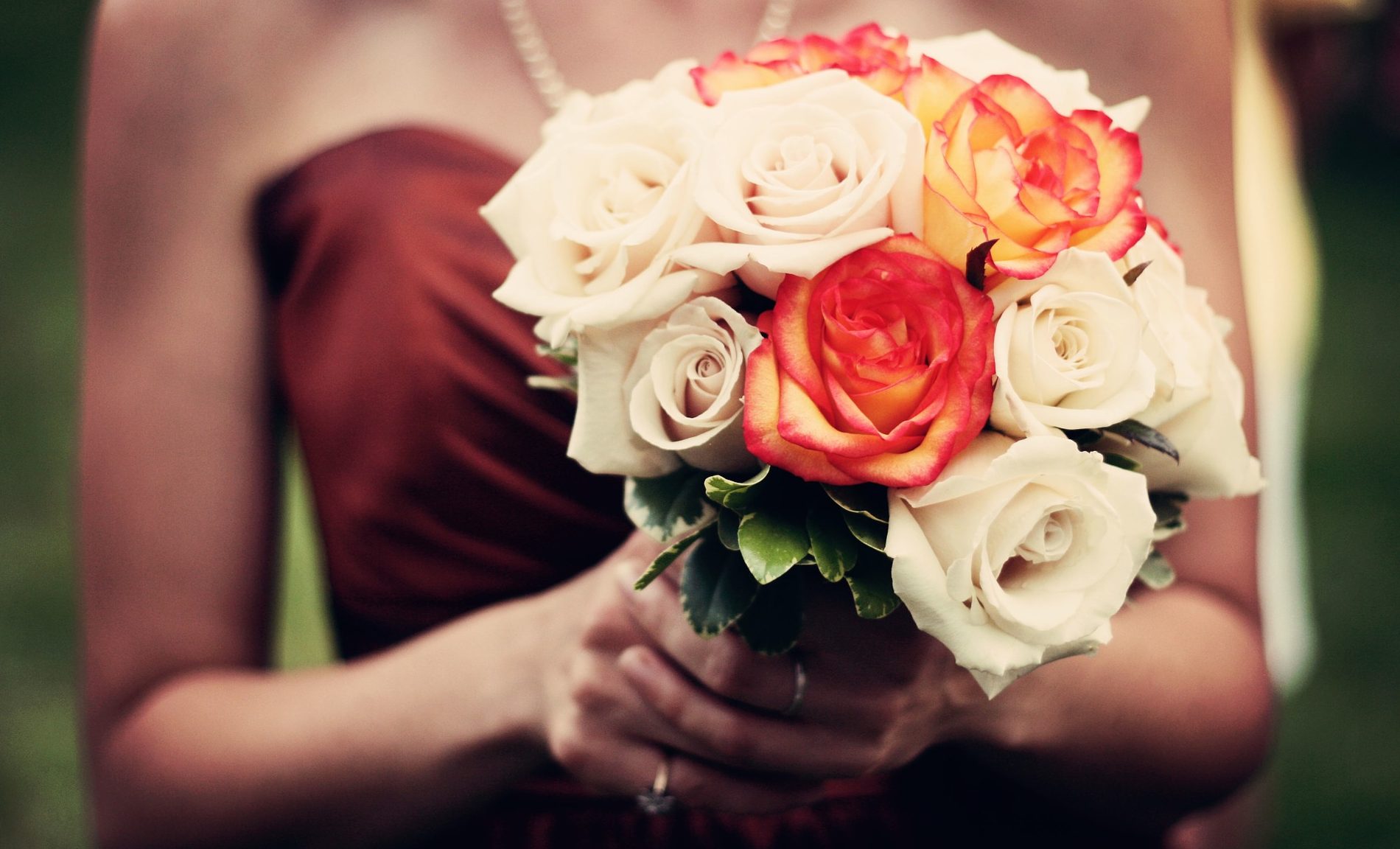 10 Things To Help You Be An Awesome Bridesmaid