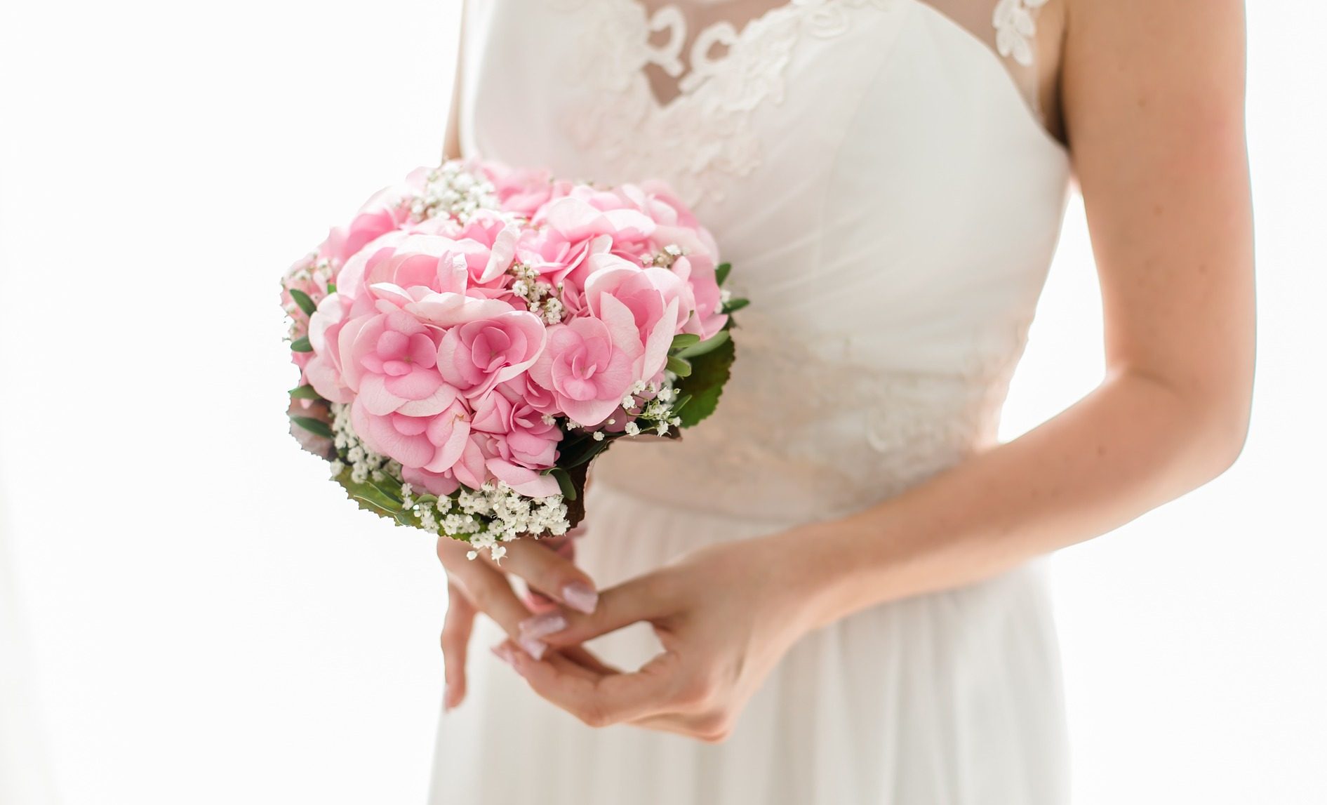 8 Tips For Choosing & Buying Your Wedding Flowers