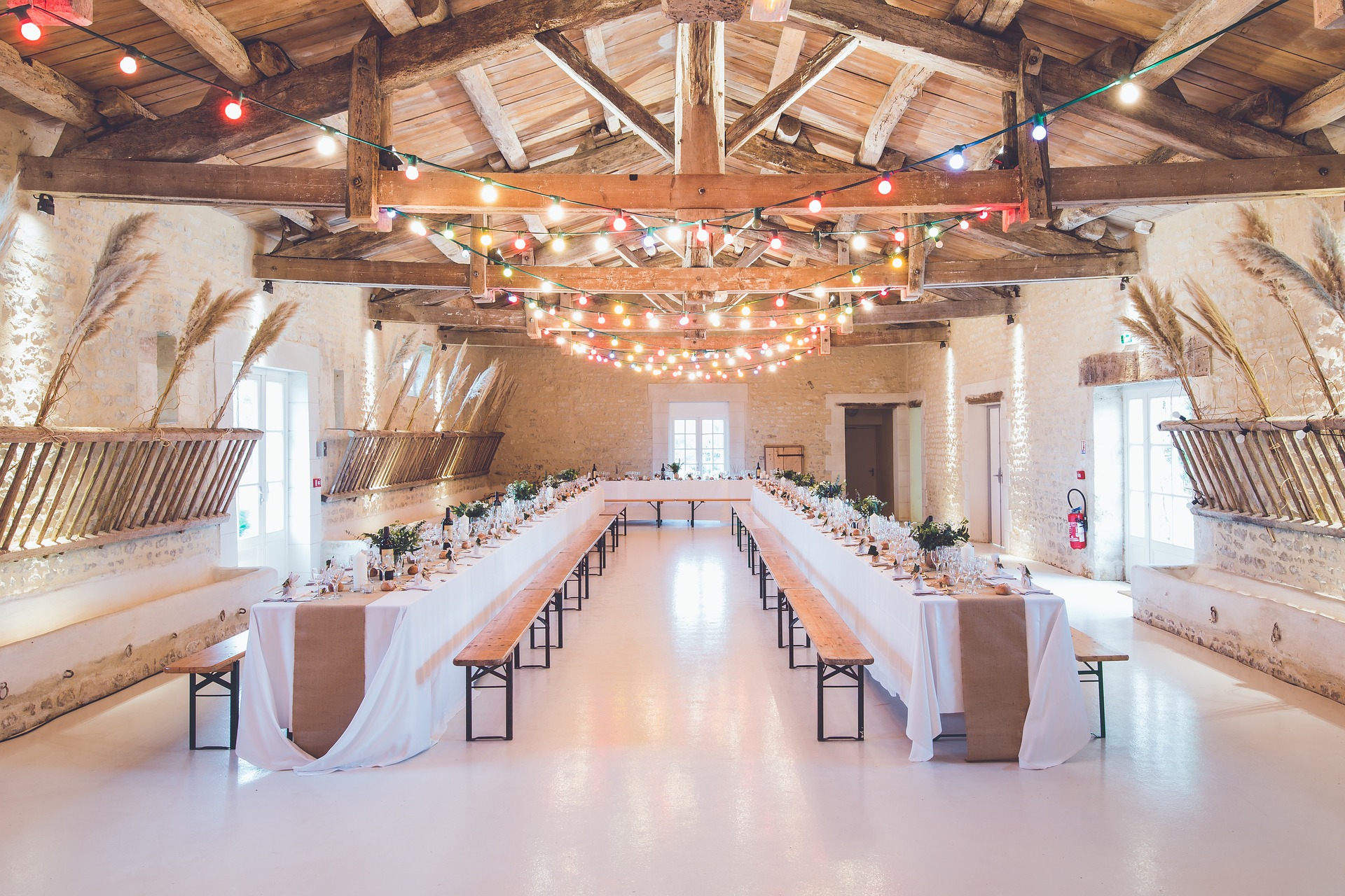 9 Questions You NEED To Ask Before Booking Your Wedding Venue