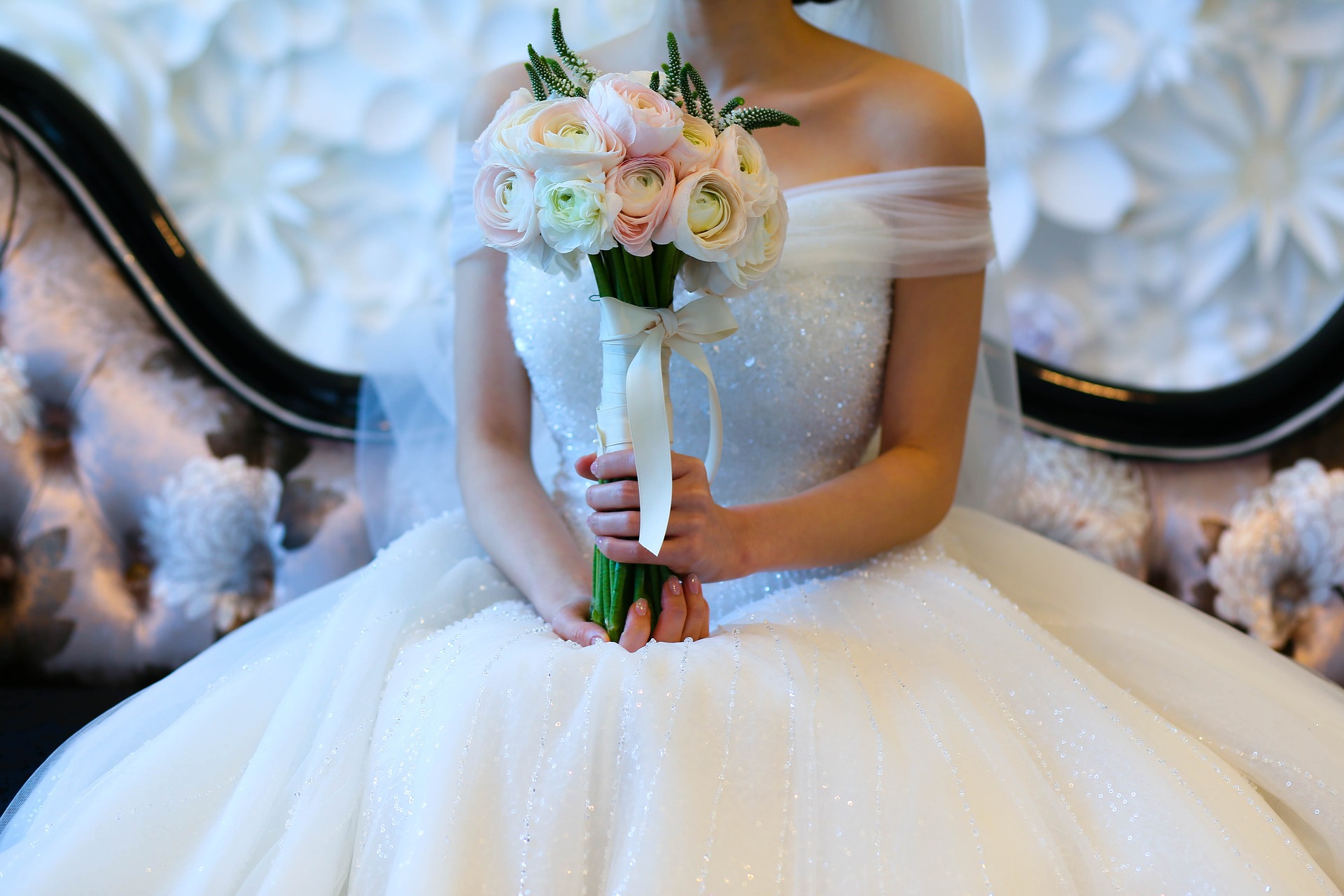 12 Questions You NEED To Ask If You’re Getting Your Wedding Dress Hand Made