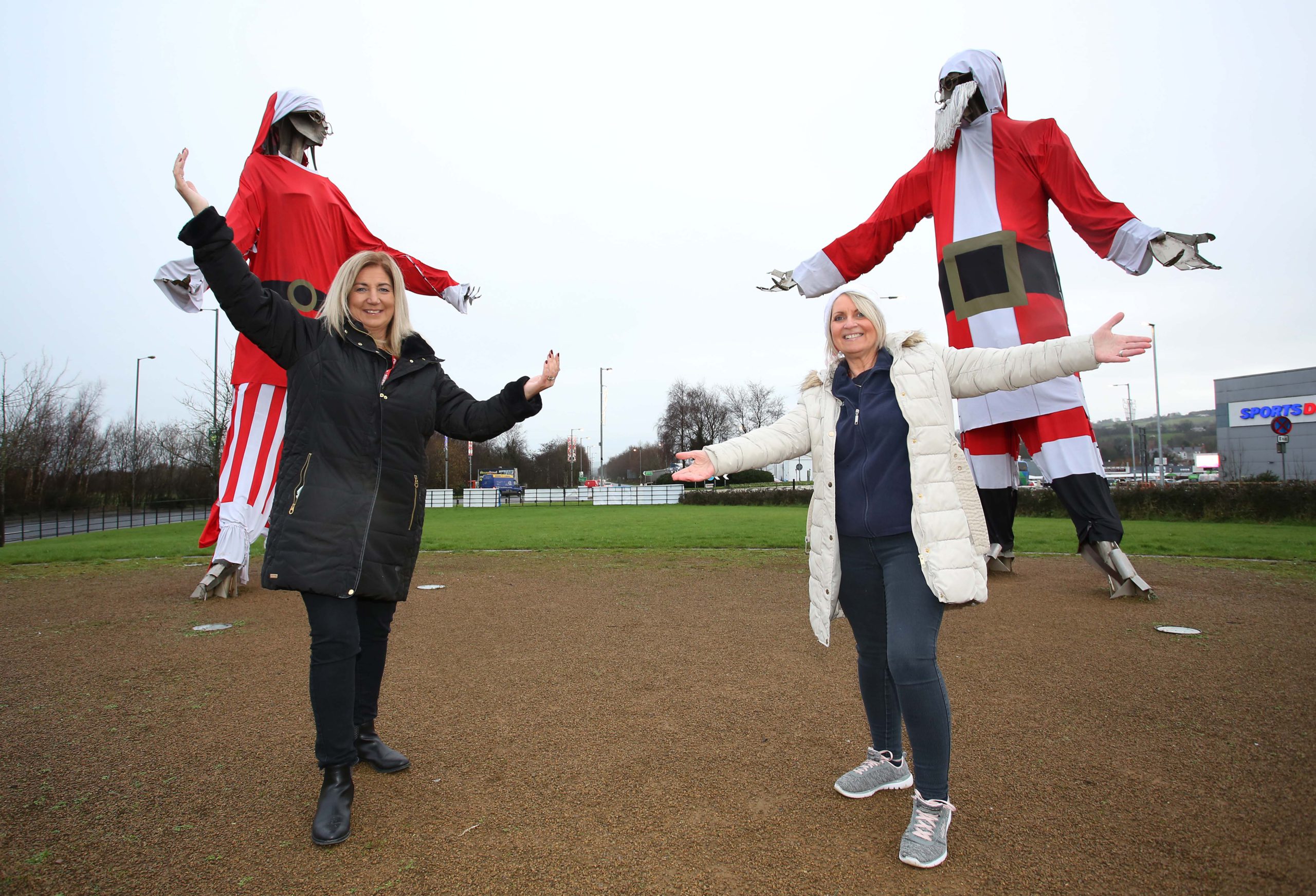 Duo happy to meet a festive tall order