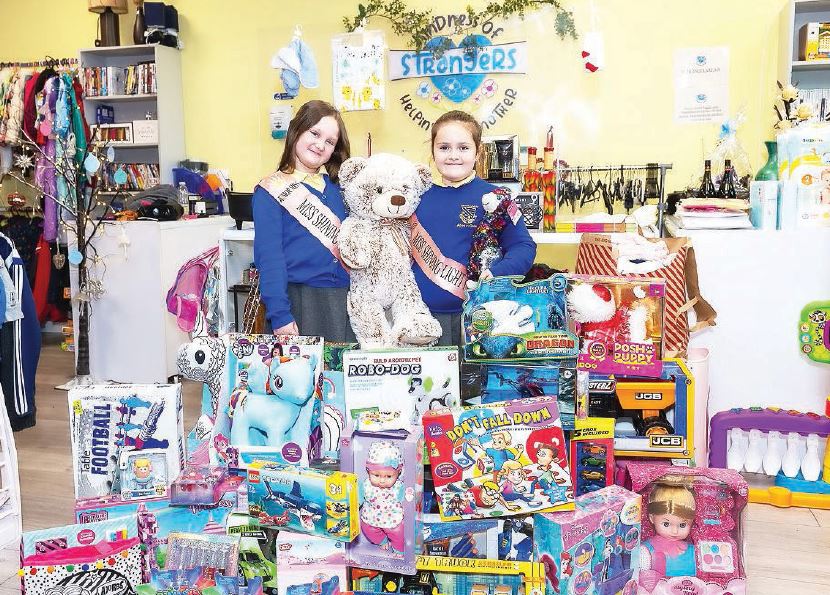 Kind-hearted sisters help other kids this Christmas