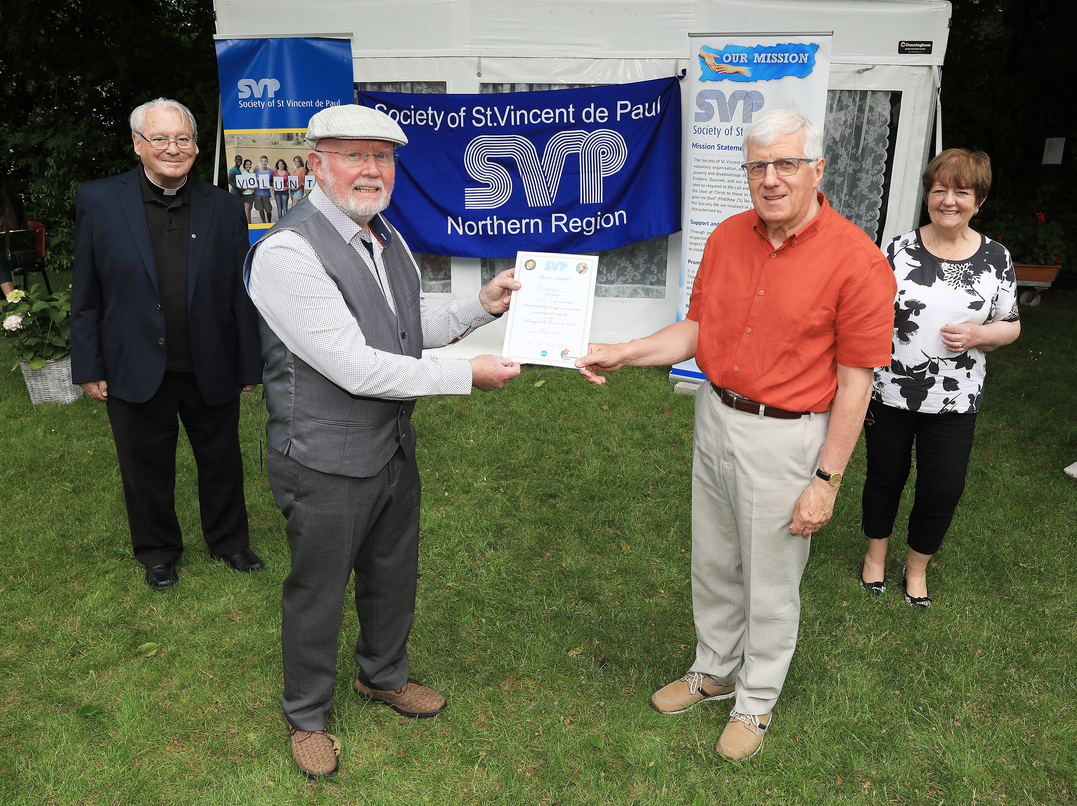 Kind volunteer receives certificate for SVP service
