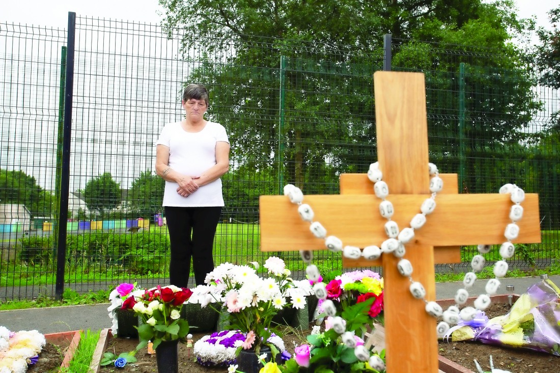 Vandalism of Strabane graves condemned