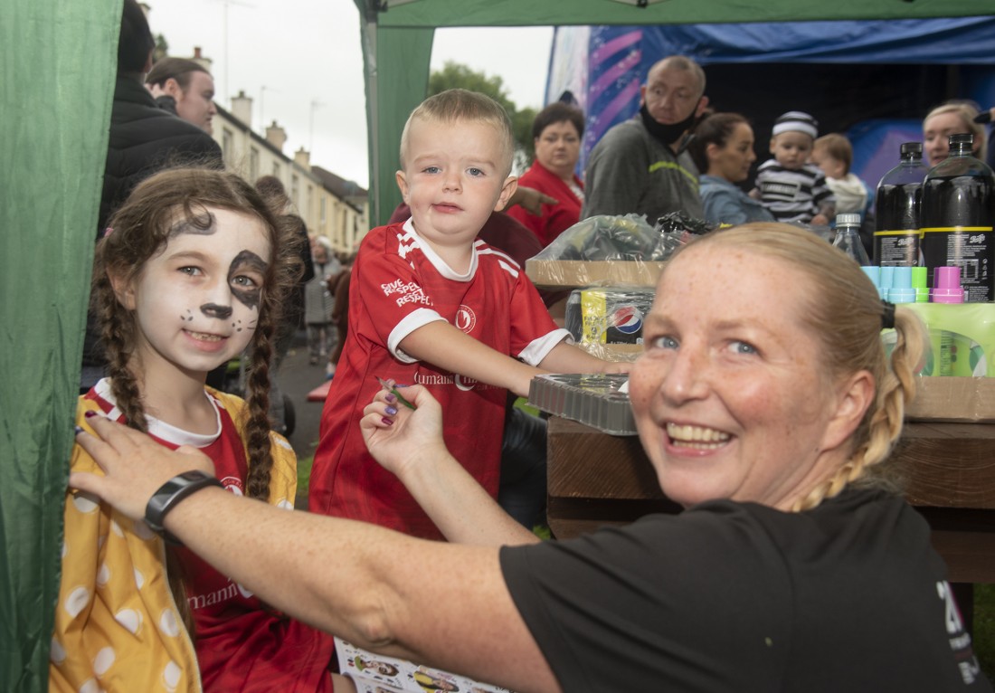 Local residents show their love for Lammy