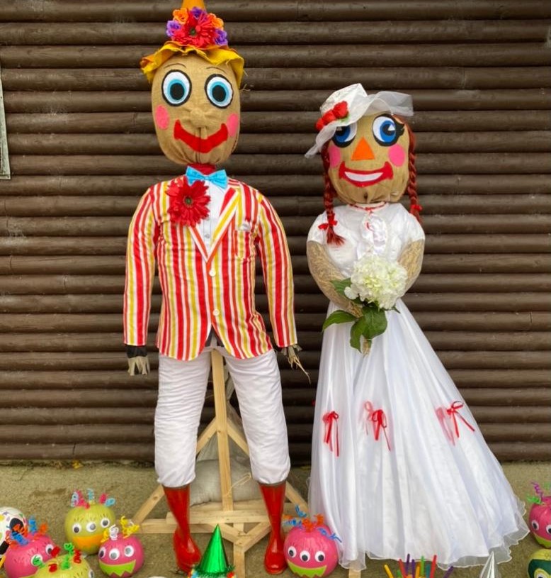 Hayfever in Newtown as scarecrows throw Halloween party