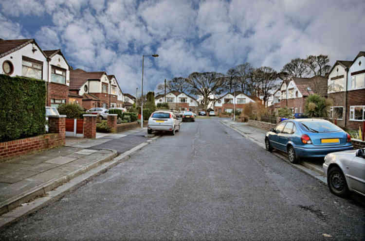 Minister seeks views on pavement parking