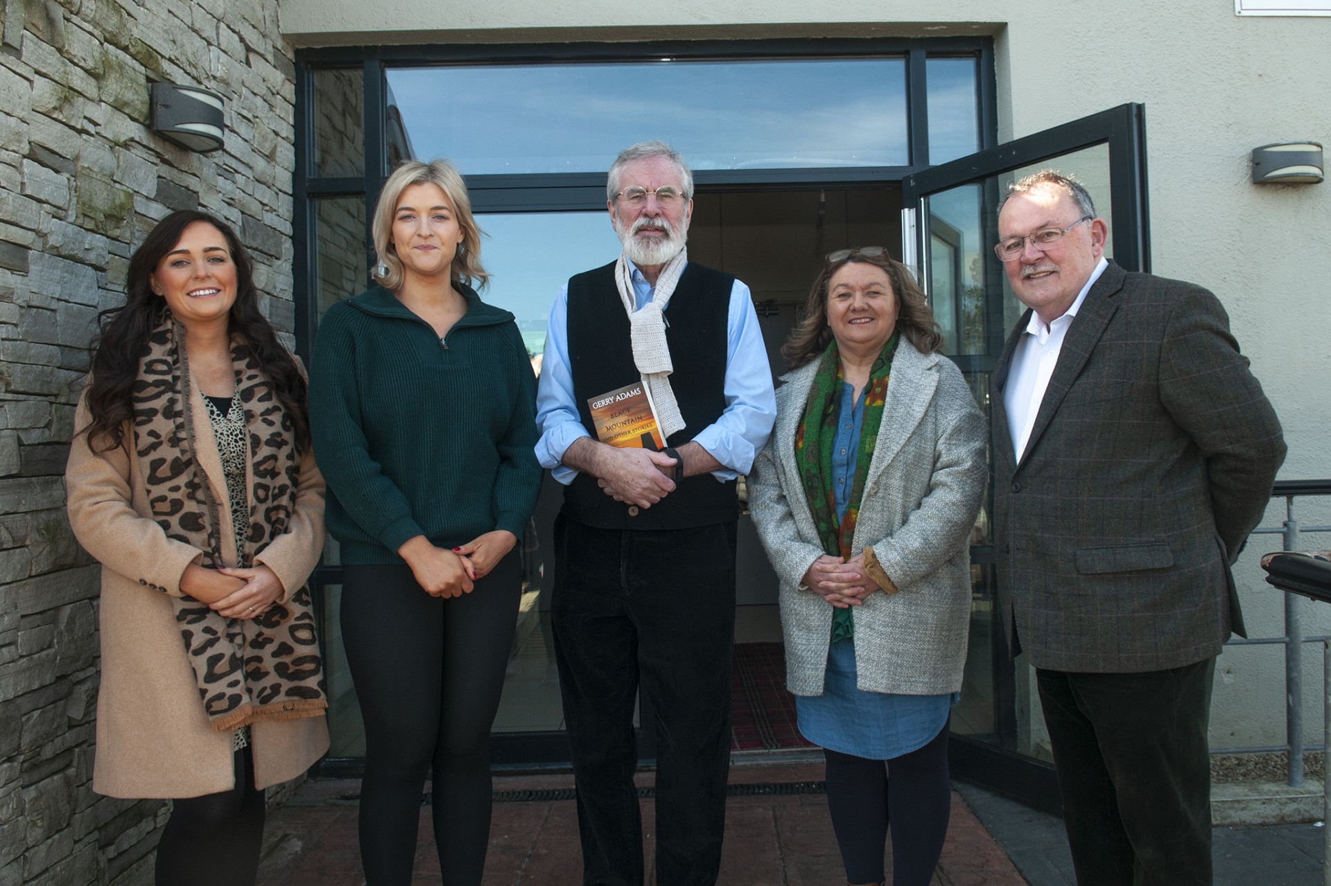 Crowds welcome Gerry Adams for book signing