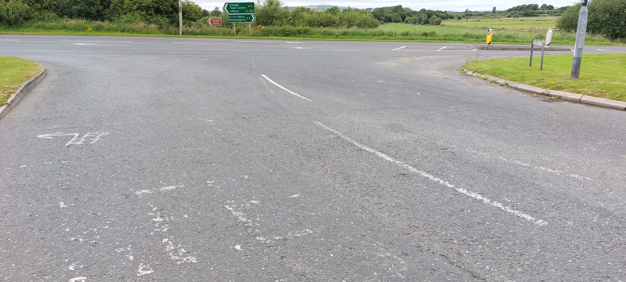 Call for review into disappearing road markings