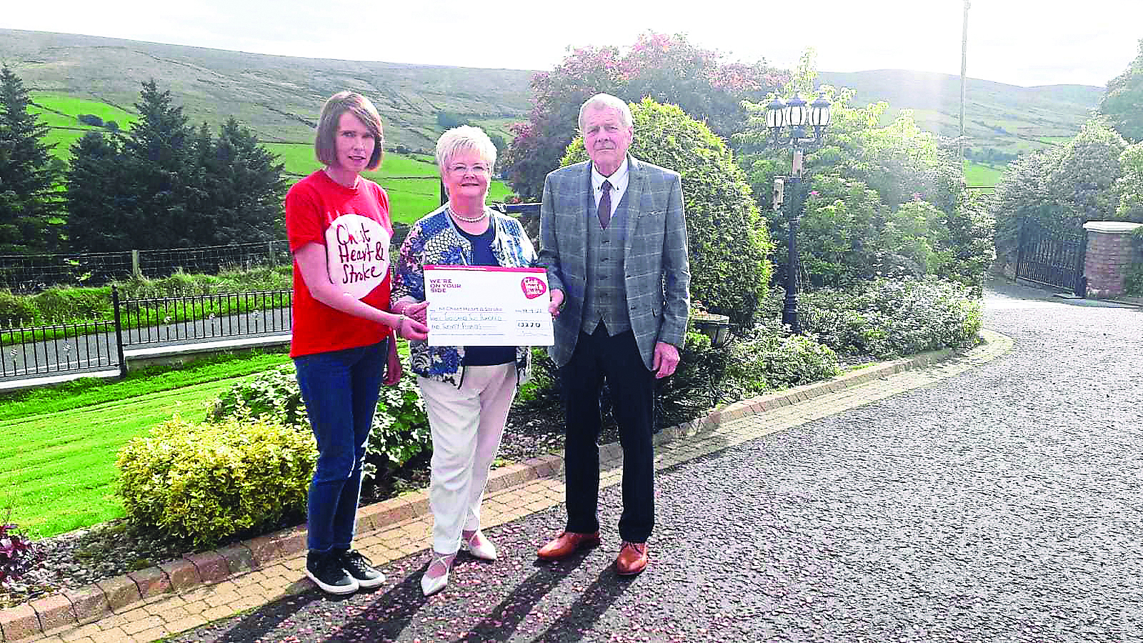Golden couple raise £3,220 for NI Chest Heart and Stroke