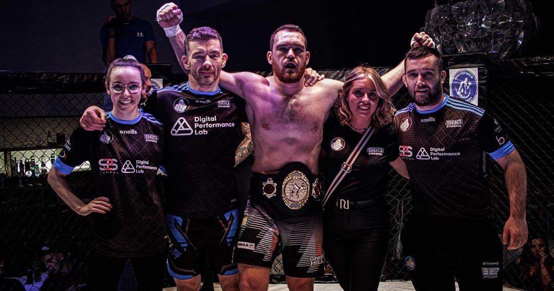 Perry seals first title since octagon return