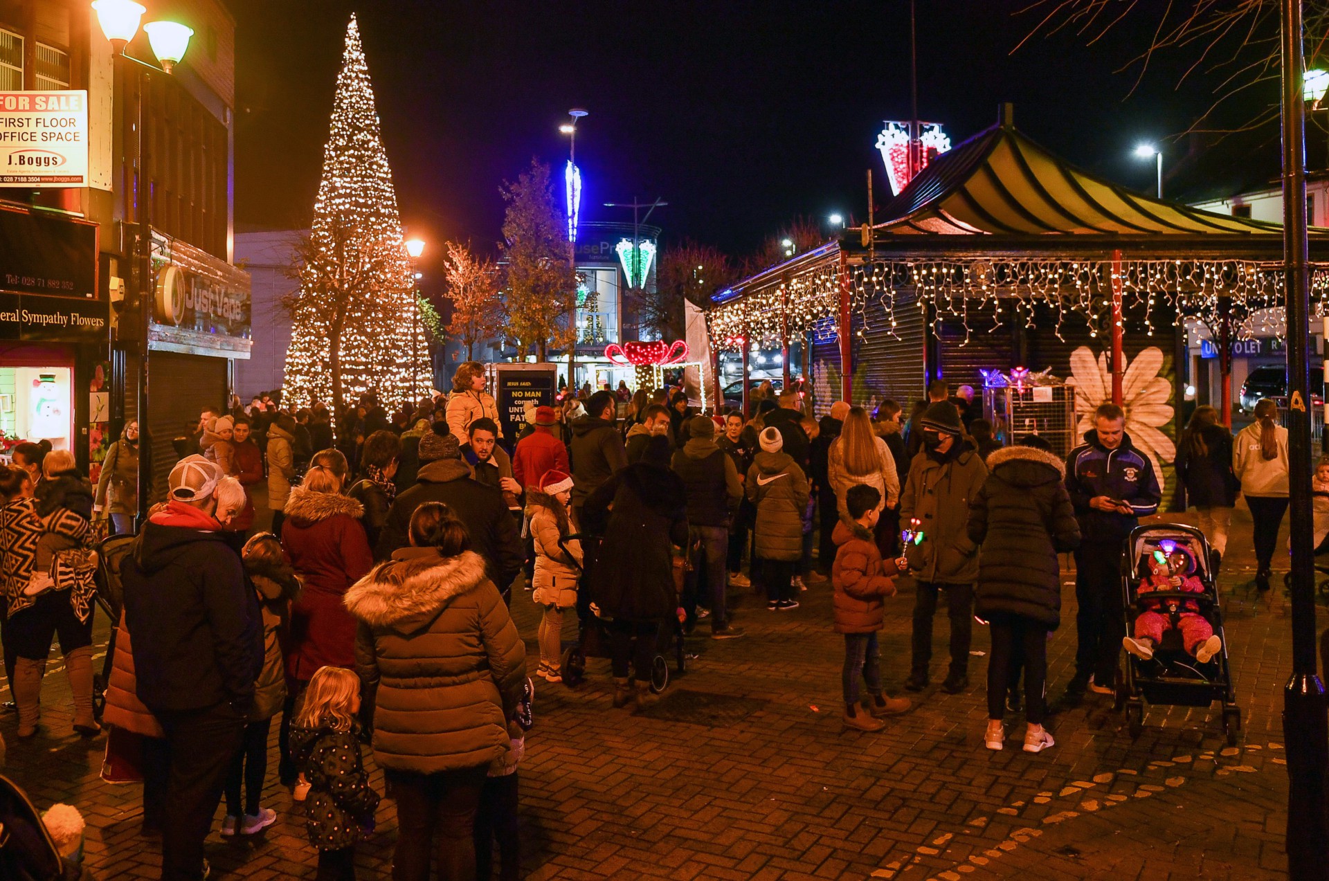 Midnight switch-off planned for Strabane Christmas illuminations