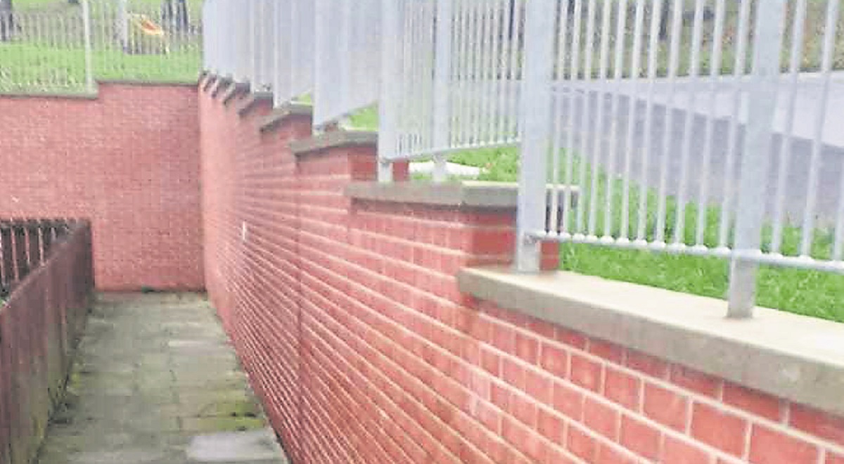 Springhill residents ‘fear for their lives’ over wall