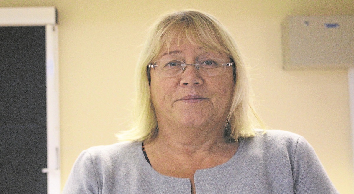 Eileen honoured for services to education