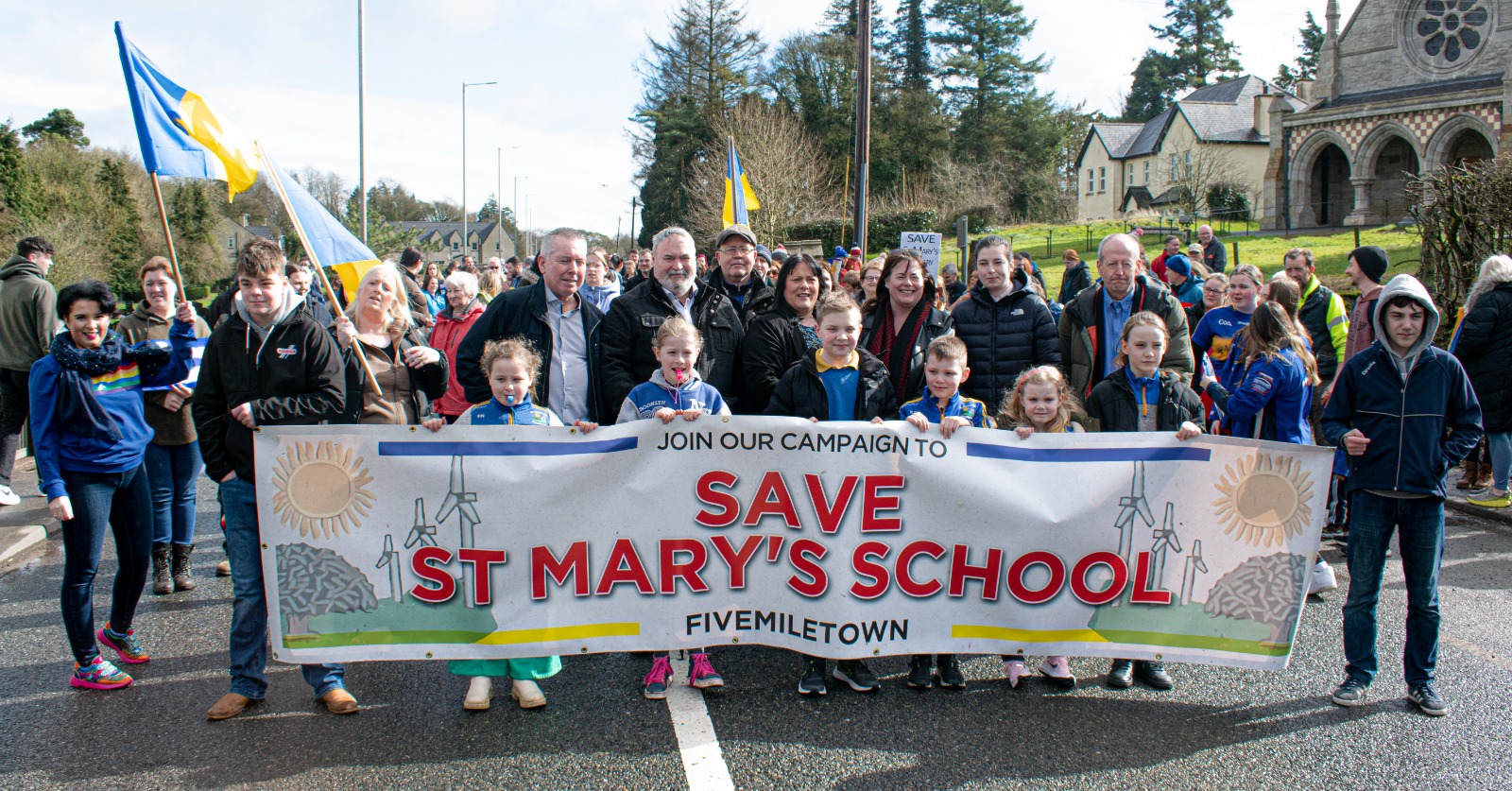 Hundreds step out for under-threat Fivemiletown school