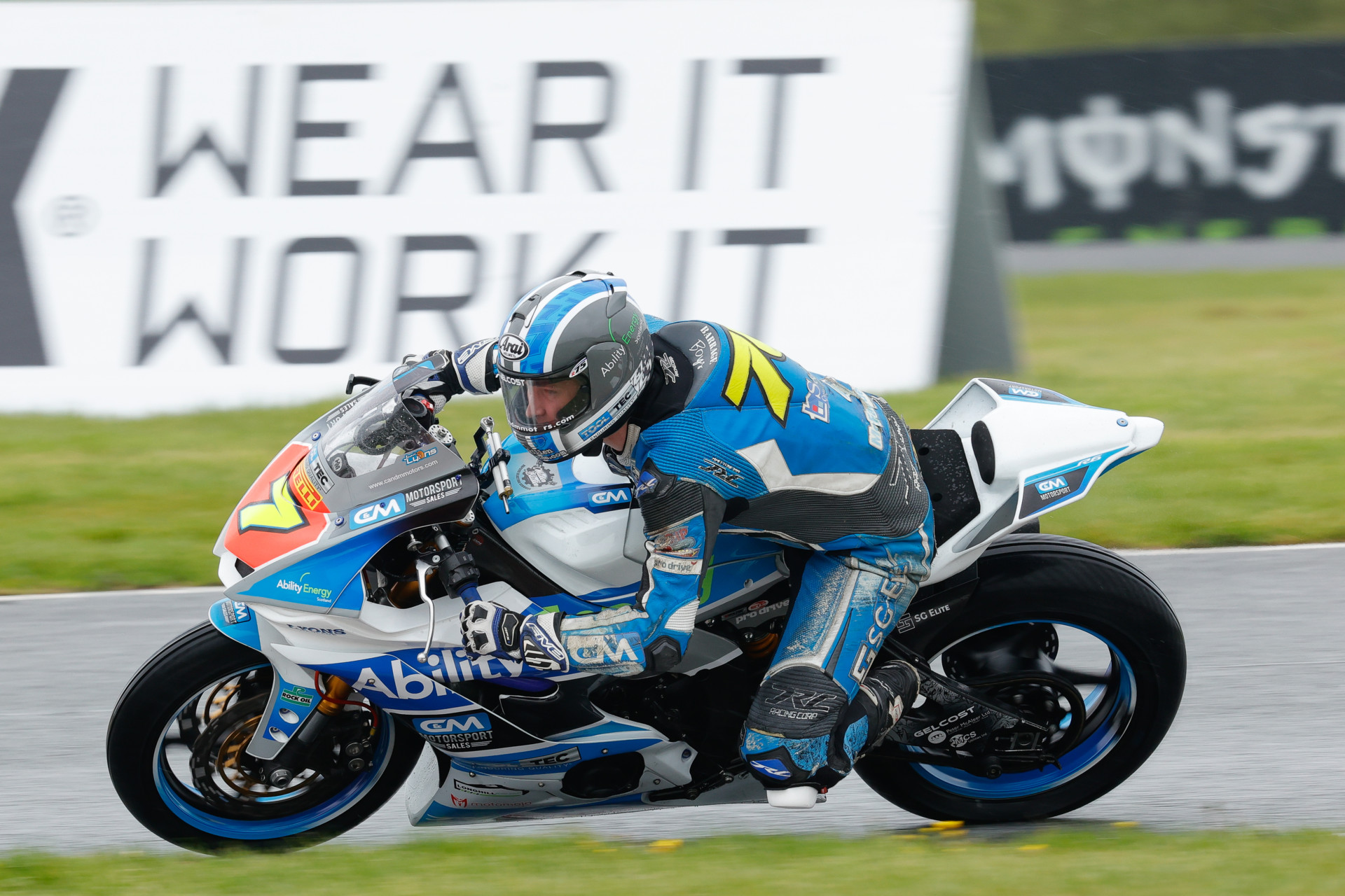 Lyons endures up and down weekend at Oulton