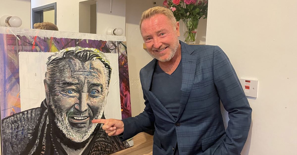 Strabane artist paints ‘Lord of the Dance’ special birthday gift