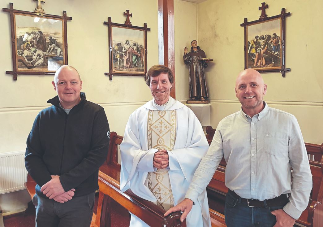 Woodworkers craft new crosses for church