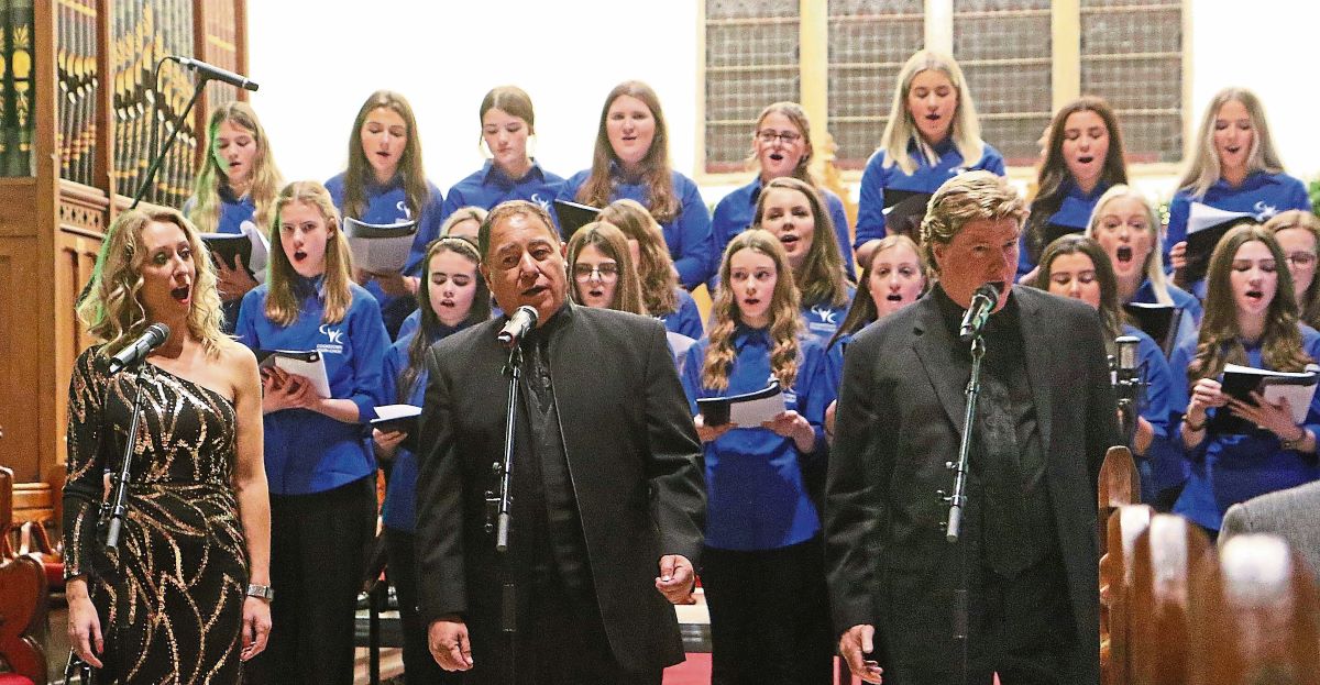 Cookstown Youth Choir share stage with New York Tenors