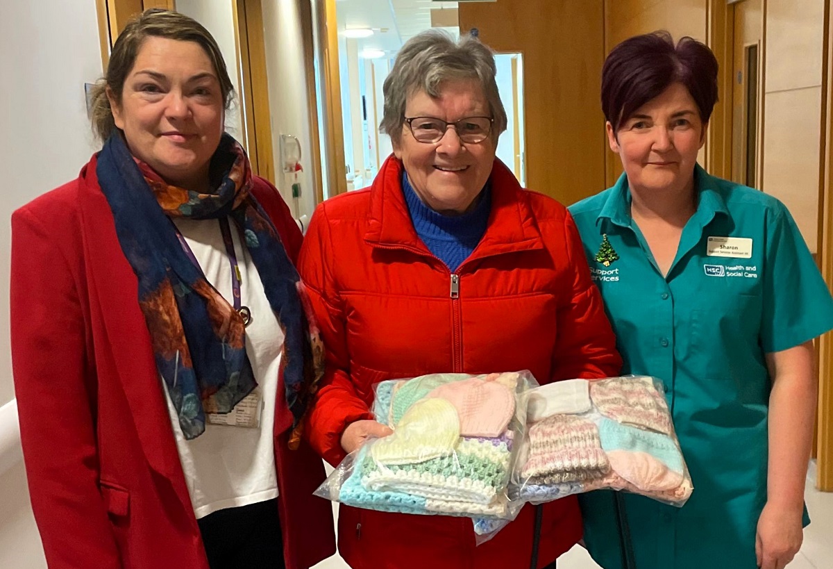 Woman donates hand knitted hats and blankets to maternity ward