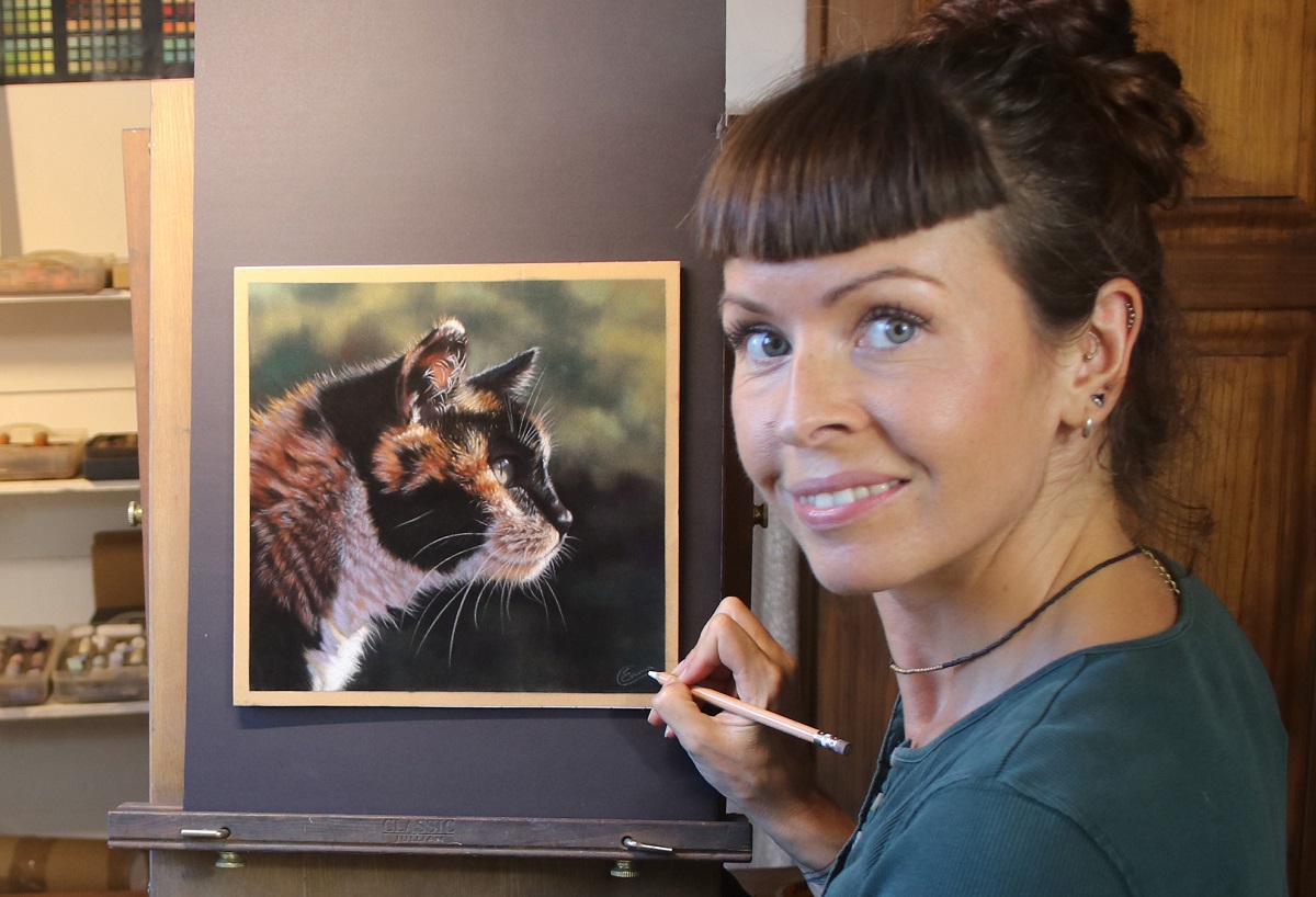 Dungannon artist teaches the world to draw and paint