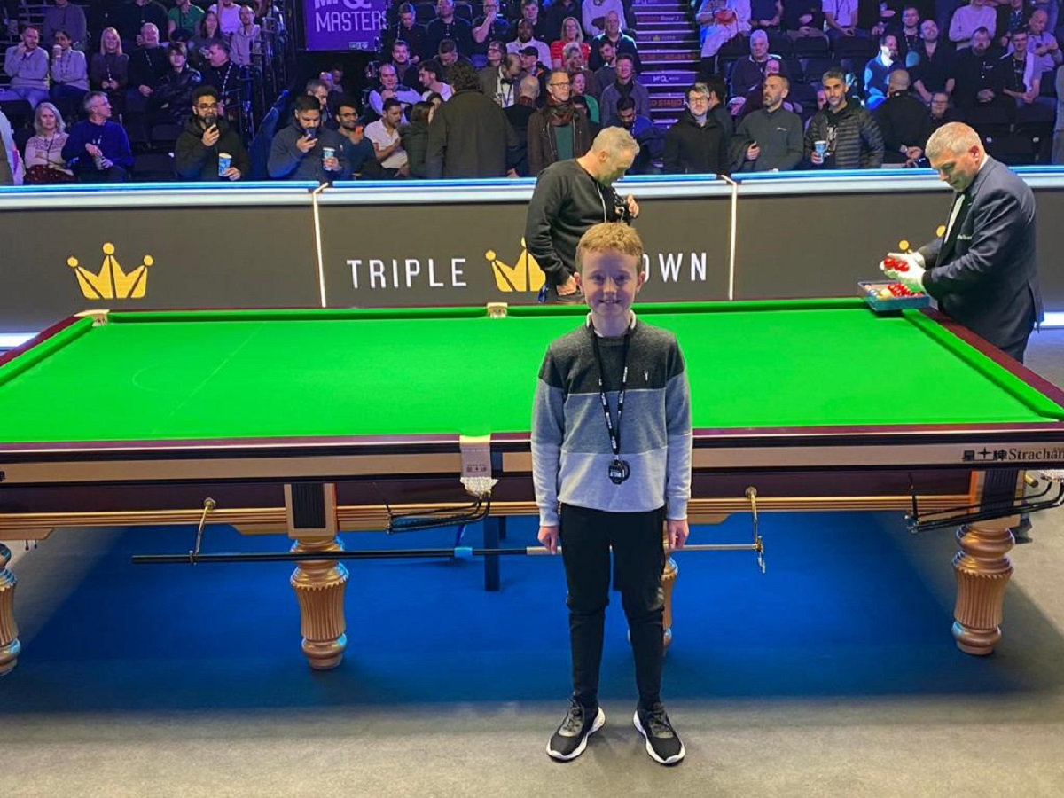 Tyrone boy wows snooker legends with trick shot