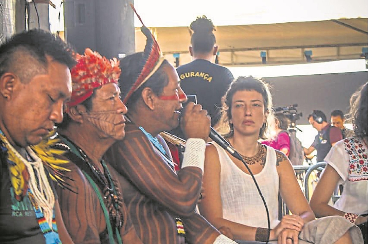 Visitors from Amazon rainforest to meet anti-goldmine activists