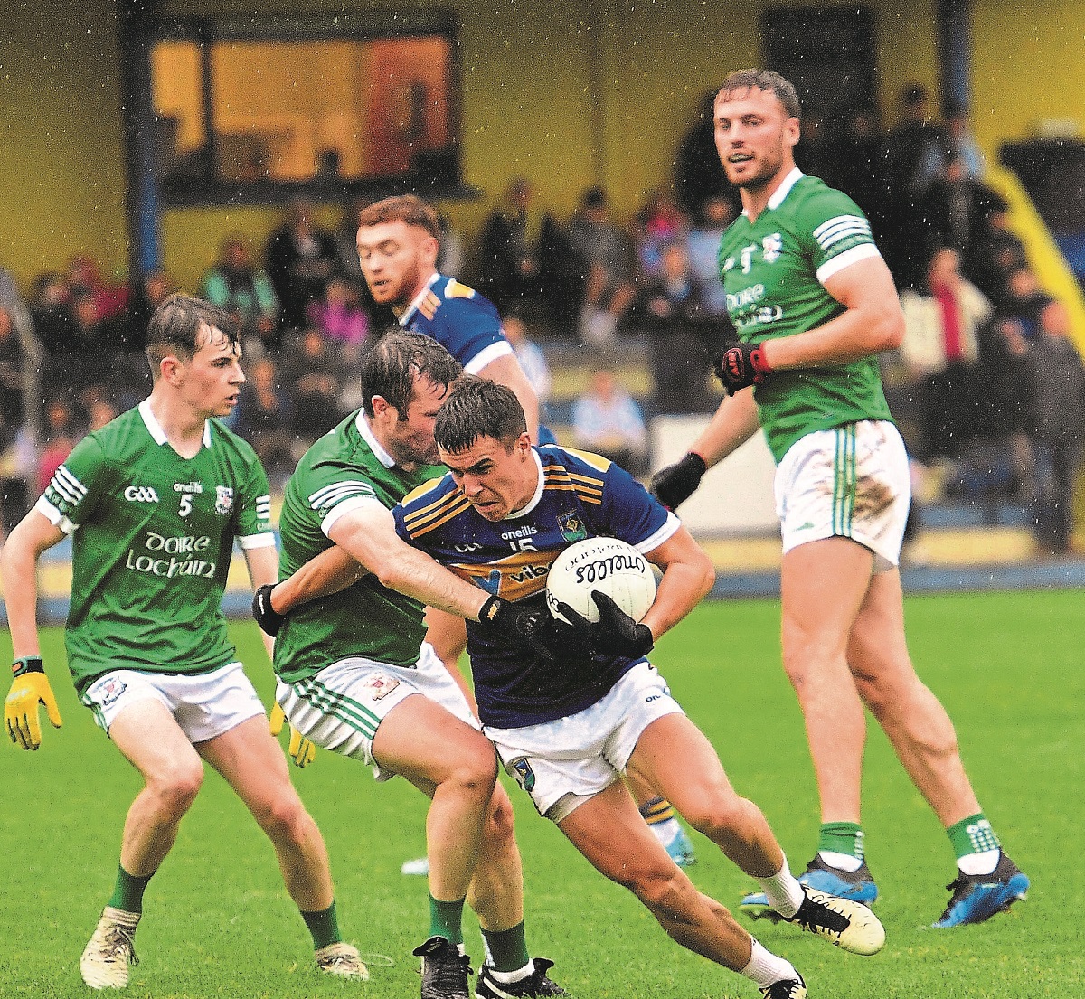 Gortin stave off battling Barrys