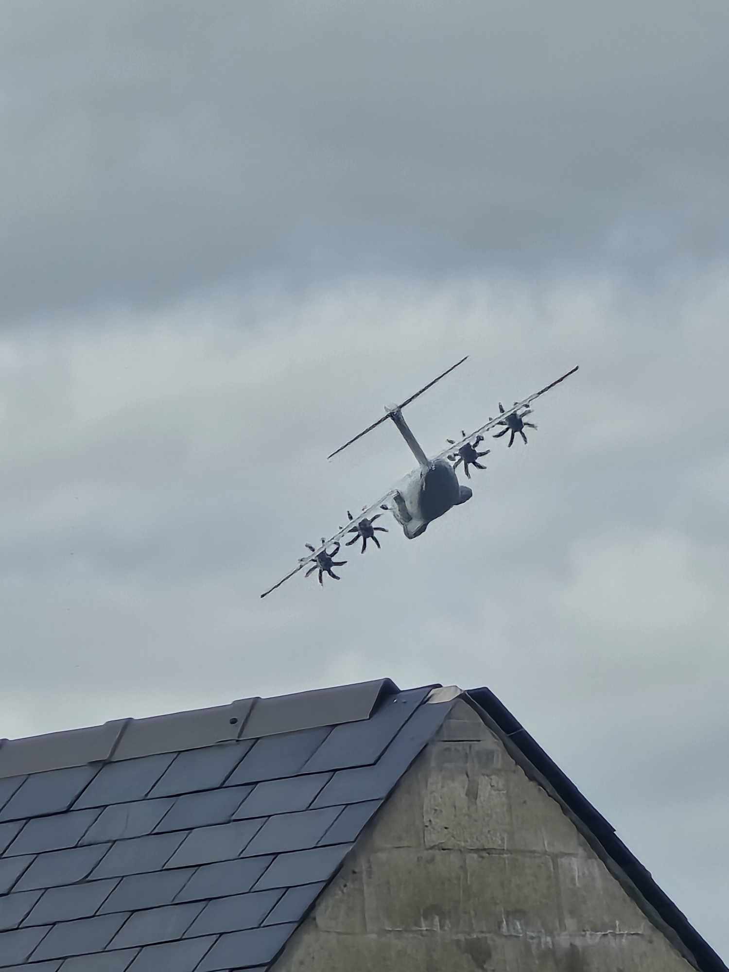 Air cadets partake in low-level flight training