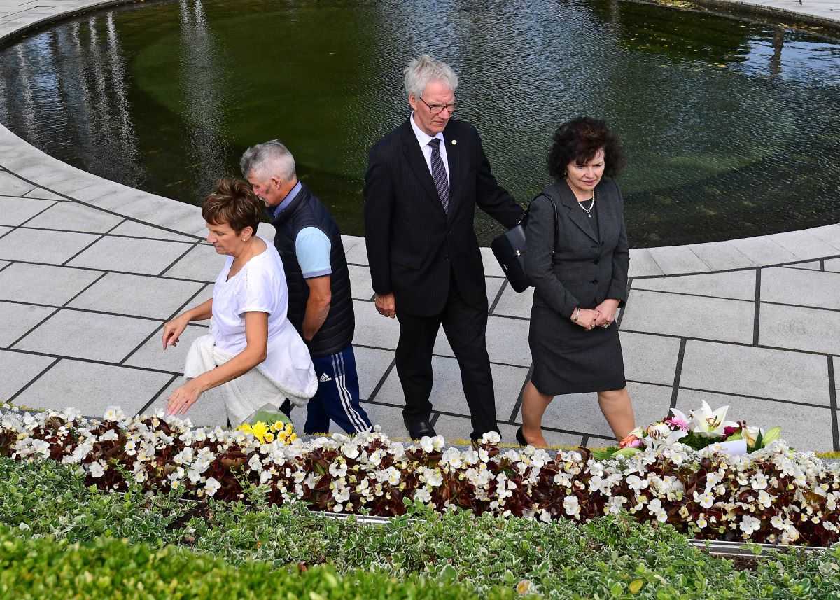 Omagh bombing memorial held as Inquiry approaches