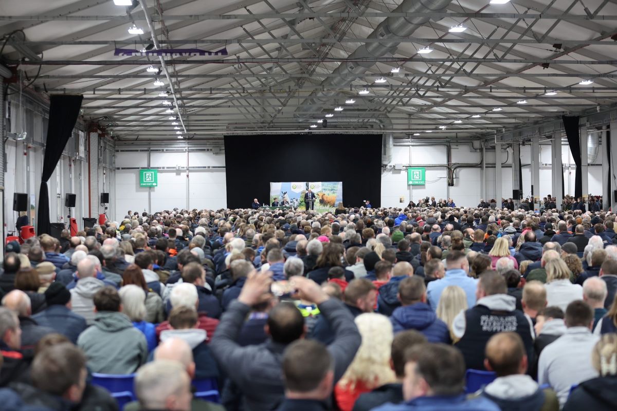 Thousands of farmers attend protest against tax changes