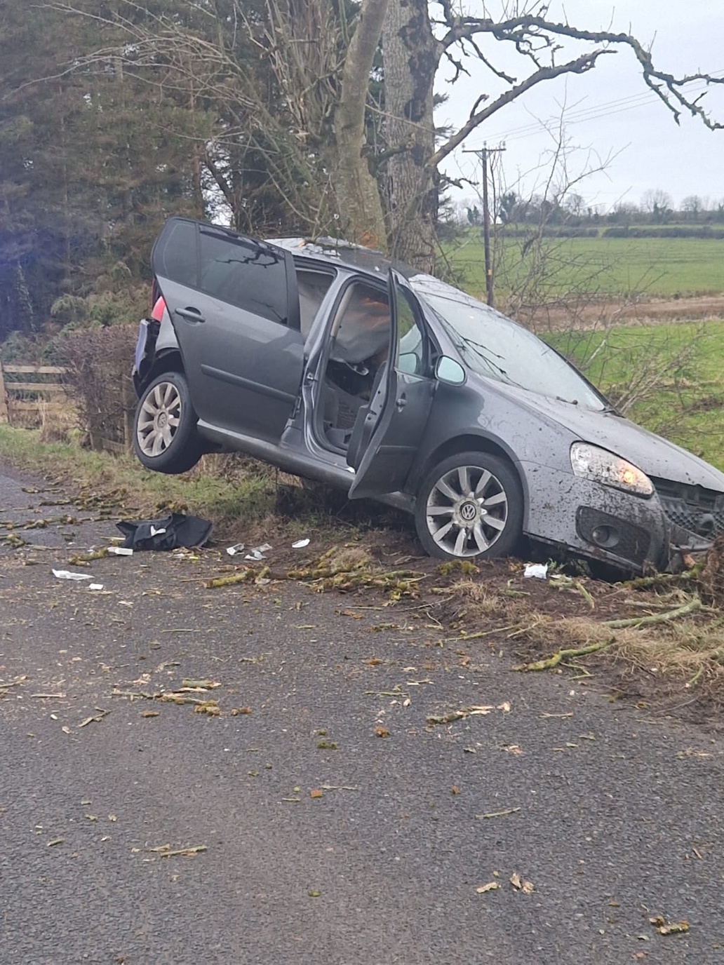 Driver injured in one-vehicle collision in Dromore