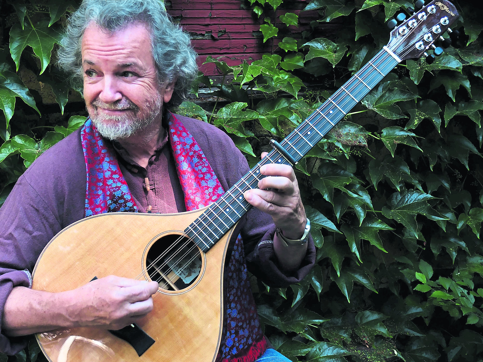 Andy Irvine set to grace Alley Theatre