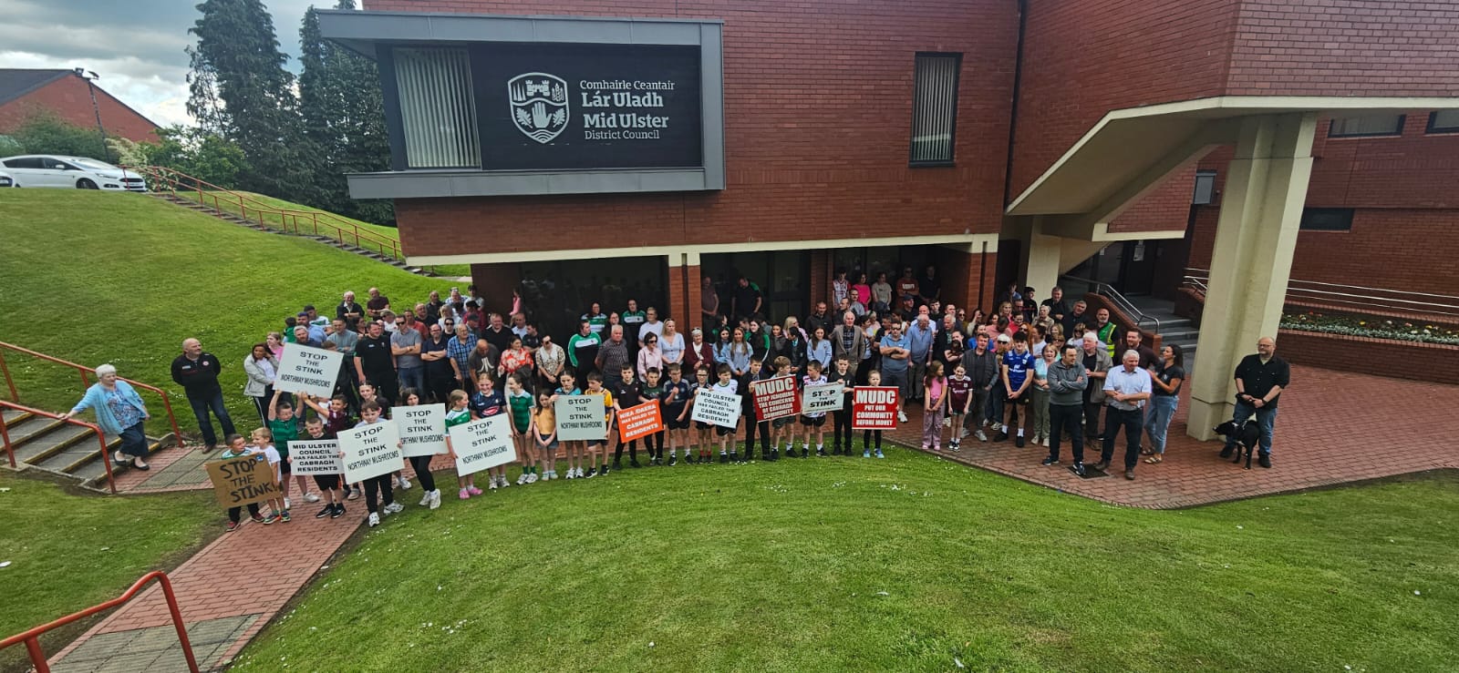 More than 100 attend protest against Killeeshil mushroom plant