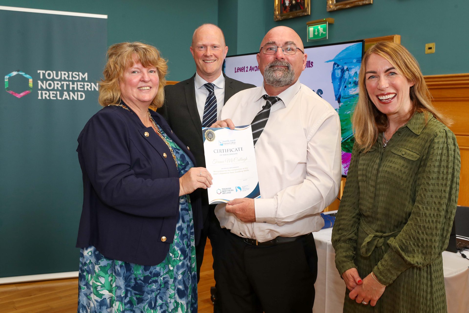 Plumbridge man graduates as tour guide for deaf community