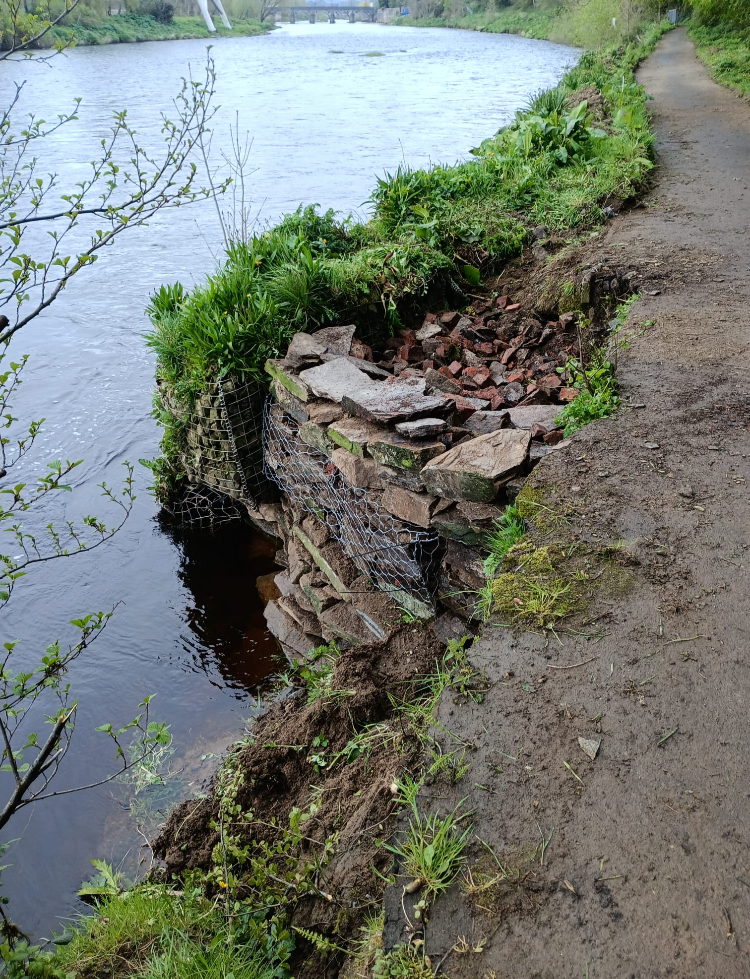 Fears over the future of riverside walkway in Strabane
