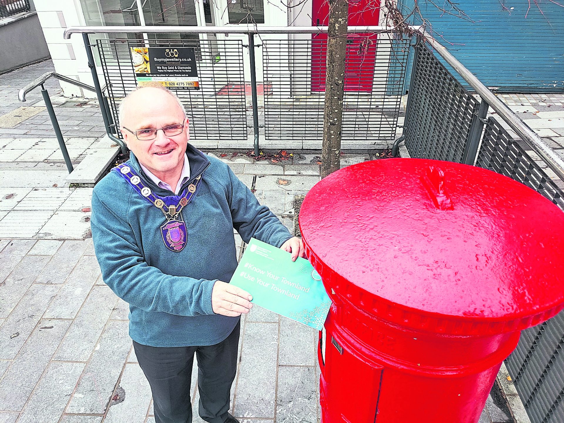 Put townlands on Christmas cards, urges local council chair