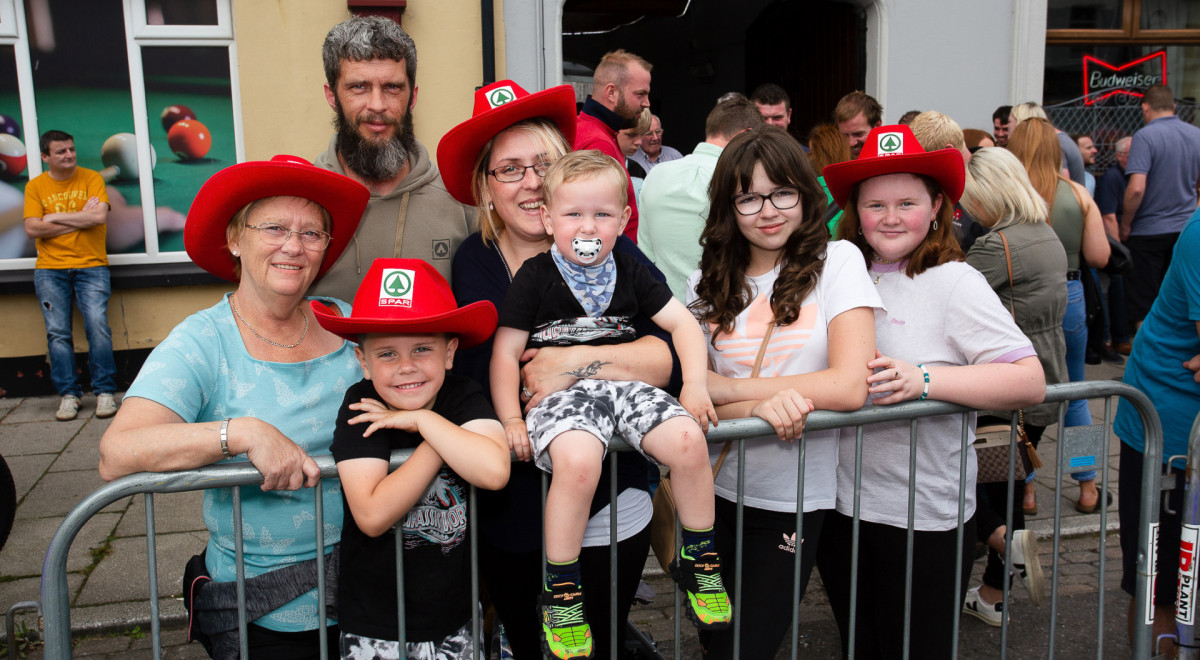 Jean Brannigan, Paul Duggan, Sean Paul Duggan, Danielle Duggan, Ruairi Duggan, Caitlin Mayse and Orlaigh McGill. KMG32